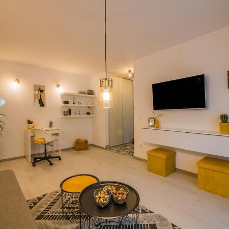 Kitty Sunflower Apartment 알바루리아 외부 사진
