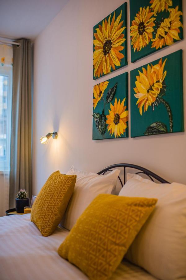 Kitty Sunflower Apartment 알바루리아 외부 사진