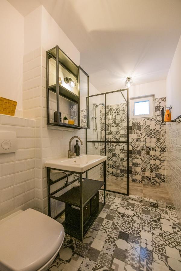 Kitty Sunflower Apartment 알바루리아 외부 사진