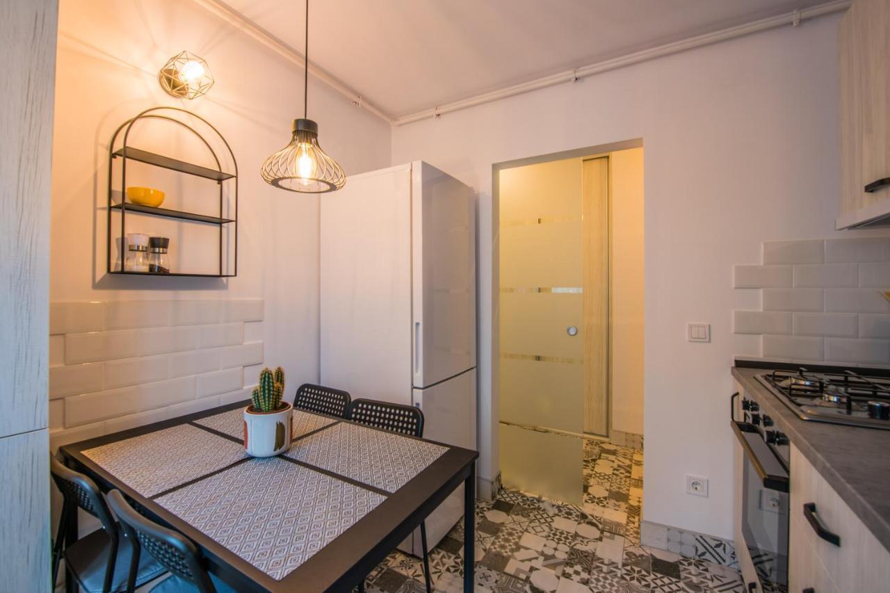 Kitty Sunflower Apartment 알바루리아 외부 사진