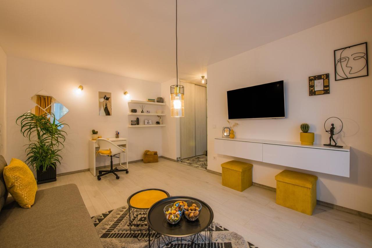 Kitty Sunflower Apartment 알바루리아 외부 사진