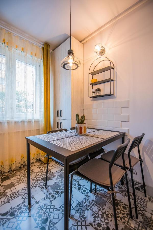 Kitty Sunflower Apartment 알바루리아 외부 사진
